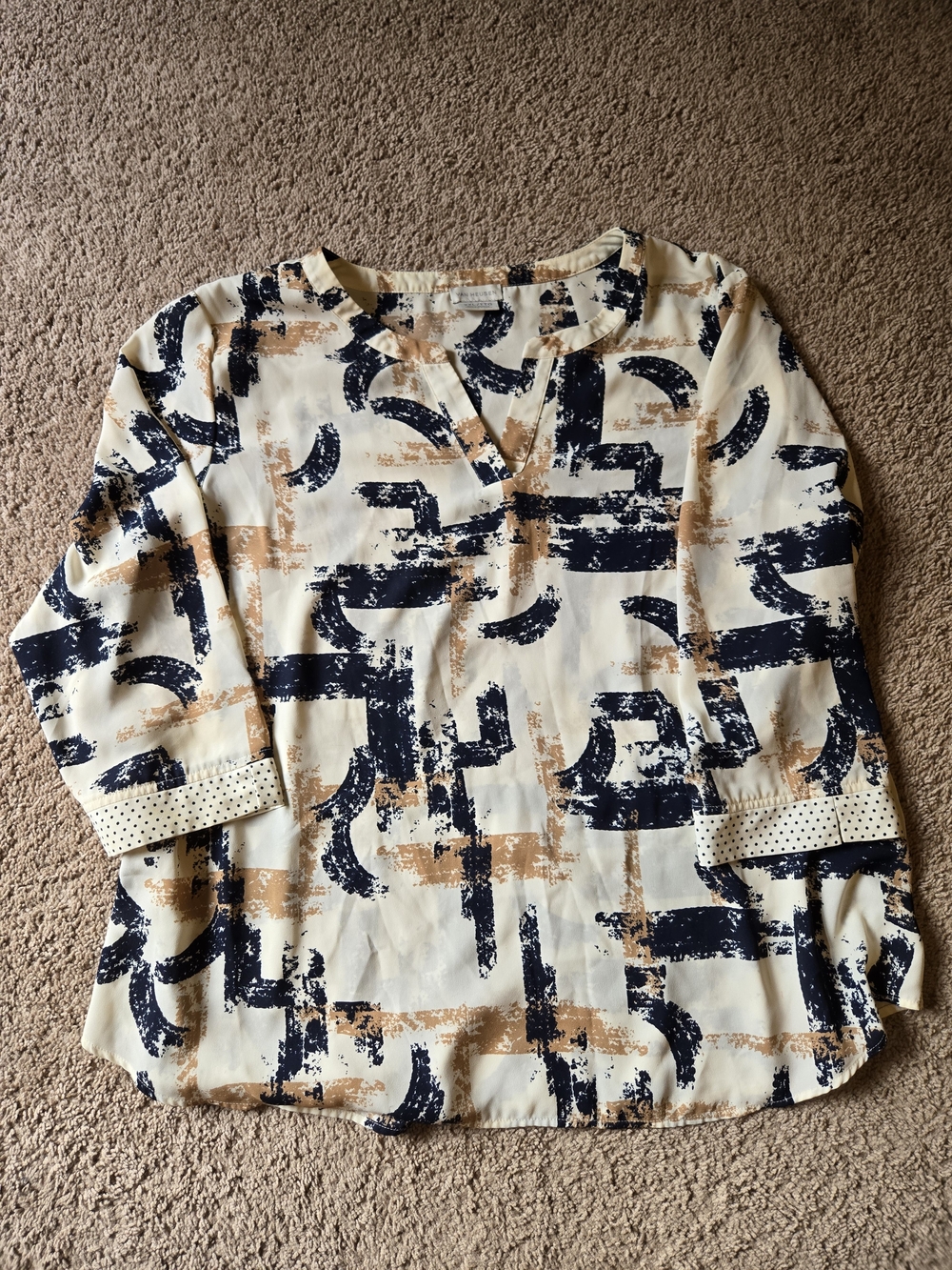Van Heusen Abstract Brushstroke V-Neck Blouse XXL